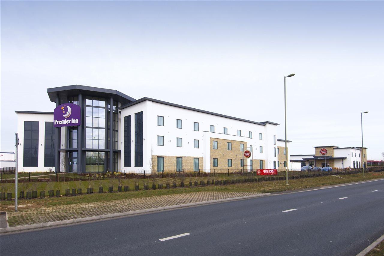 Premier Inn Bicester Buitenkant foto