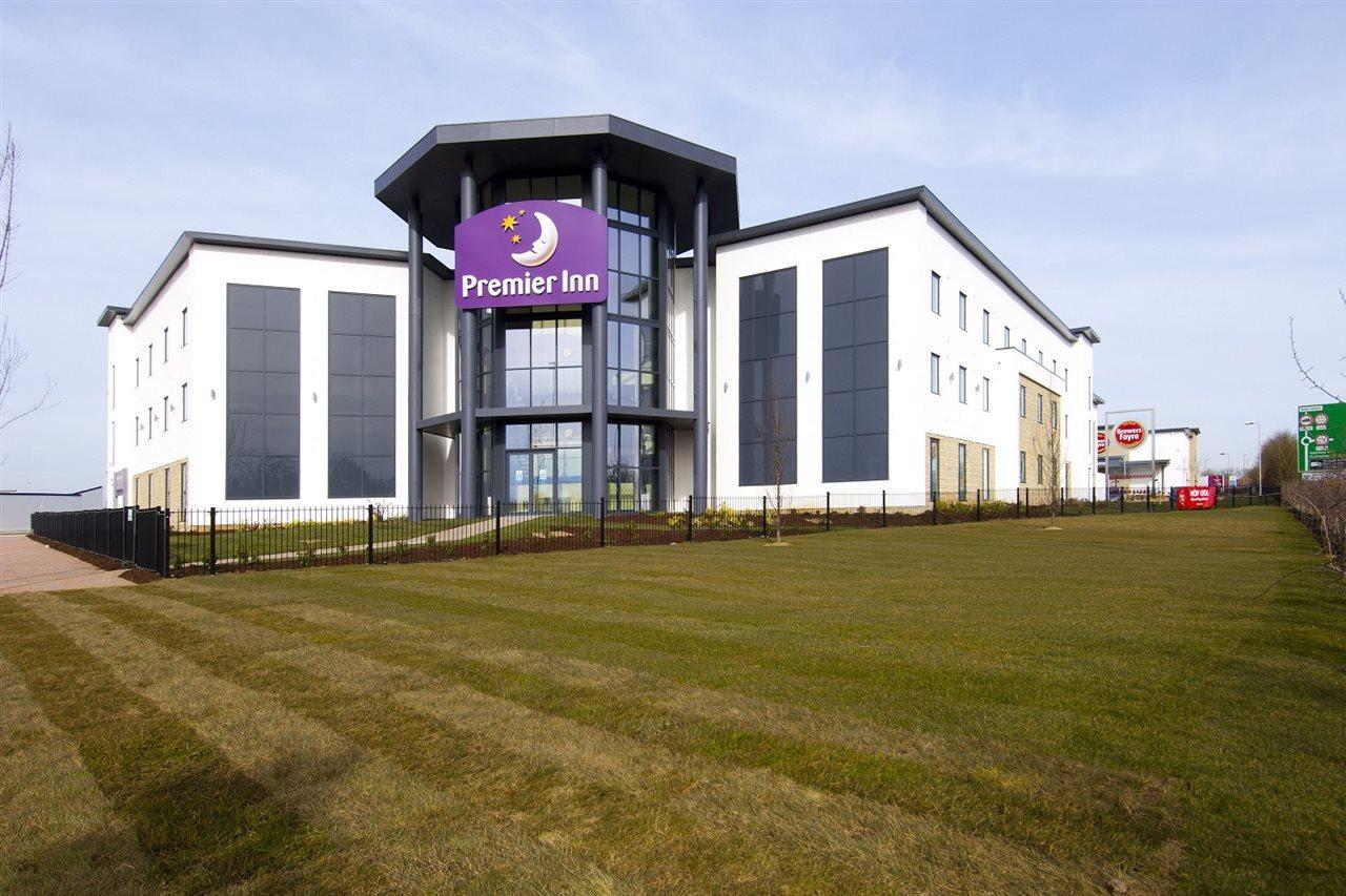 Premier Inn Bicester Buitenkant foto