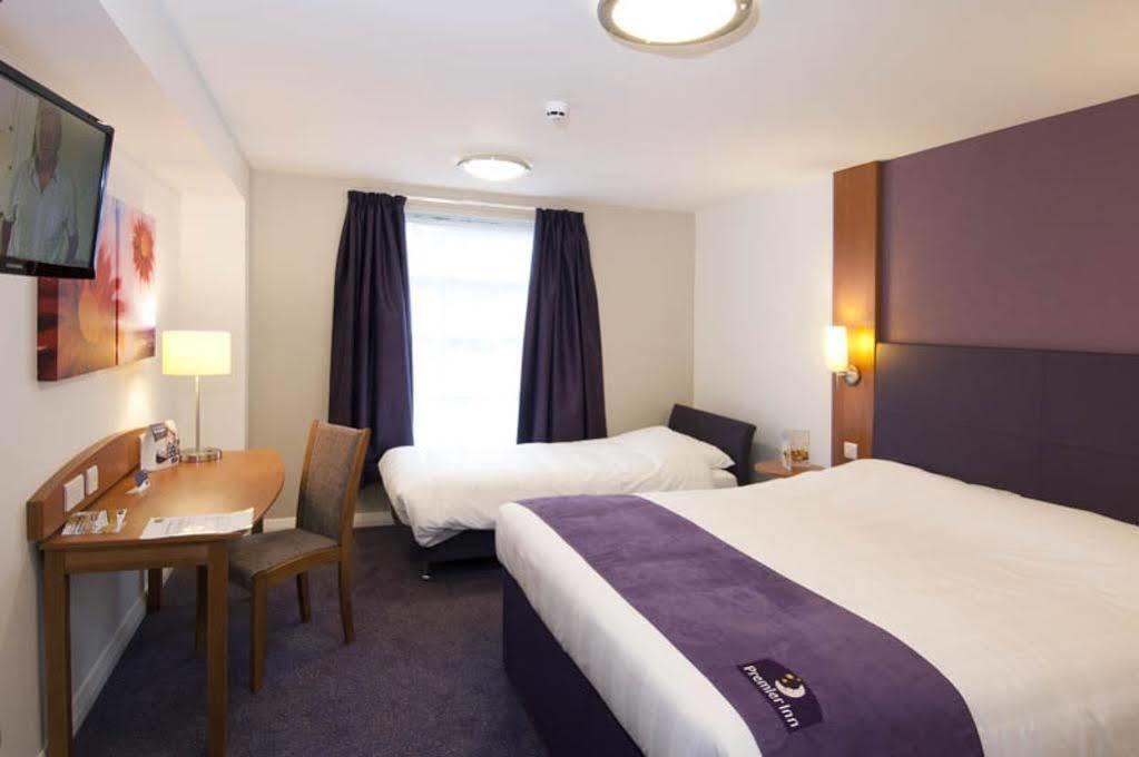 Premier Inn Bicester Buitenkant foto